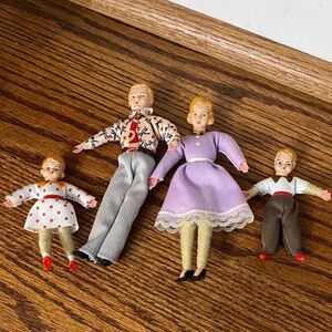 Family Doll Set with Purple and Gray Outfits